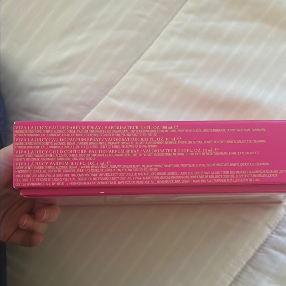 Juicy Couture Viva La Juicy Gift Set in Pink and Gold - Picture 4 of 4